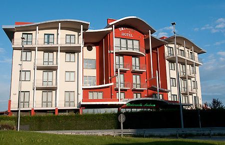 Hotel Brindor Poirino Exterior photo